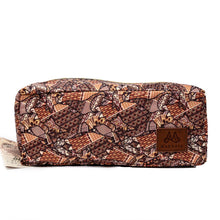 Load image into Gallery viewer, Macaria Beauty Makeup Bag ALEBRIJE
